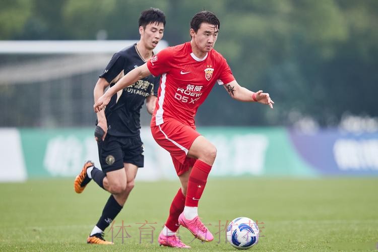 业余联赛全国总决赛决出四强 中乙将迎来新鲜血液 业余联赛全国总决赛决出四强 中乙将迎来新鲜血液